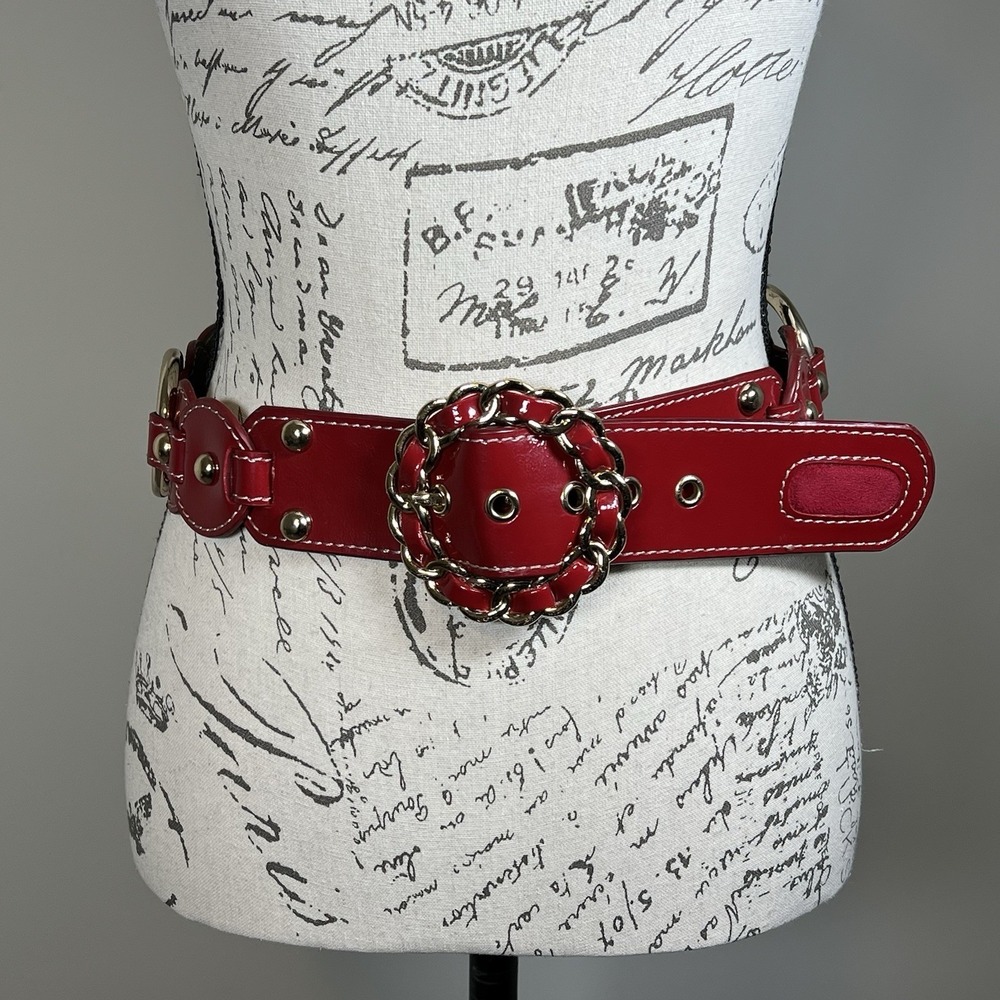 Kathy Van Zeeland Red Glossy Statement Belt S Chain Buckle Silver Hardware Y2K